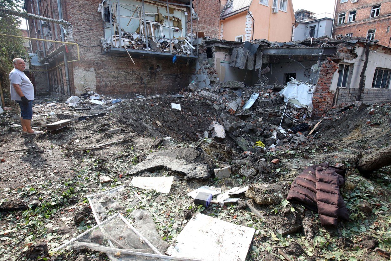 LIVE Război în Ucraina, ziua 179: Zelenski a avertizat ucrainenii să fie vigilenți, miercuri fiind Ziua Independenței / Rușii încearcă să folosească Turcia pentru a ocoli sancțiunile / Sediul marinei ruse din Sevastopol, atacat cu dronă