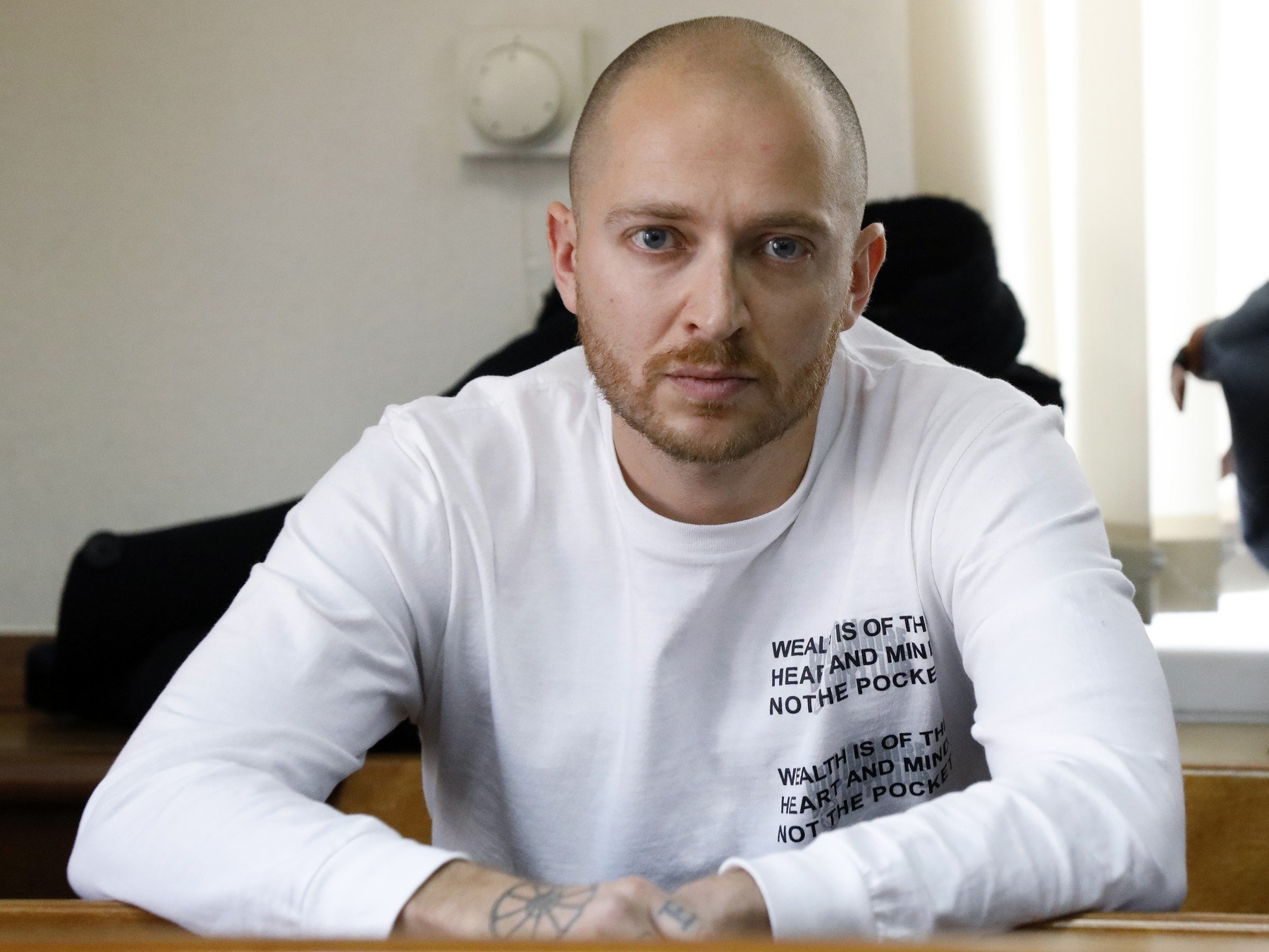 Un rapper celebru din Rusia a înfuriat Kremlinul. Un procuror cere interzicerea unei melodii pentru că justifică „ideologia violenței”