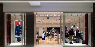 TOMMY HILFIGER SE REDESCHIDE IN PALAS MALL IAŞI CU UN NOU ASPECT IMPRESIONANT