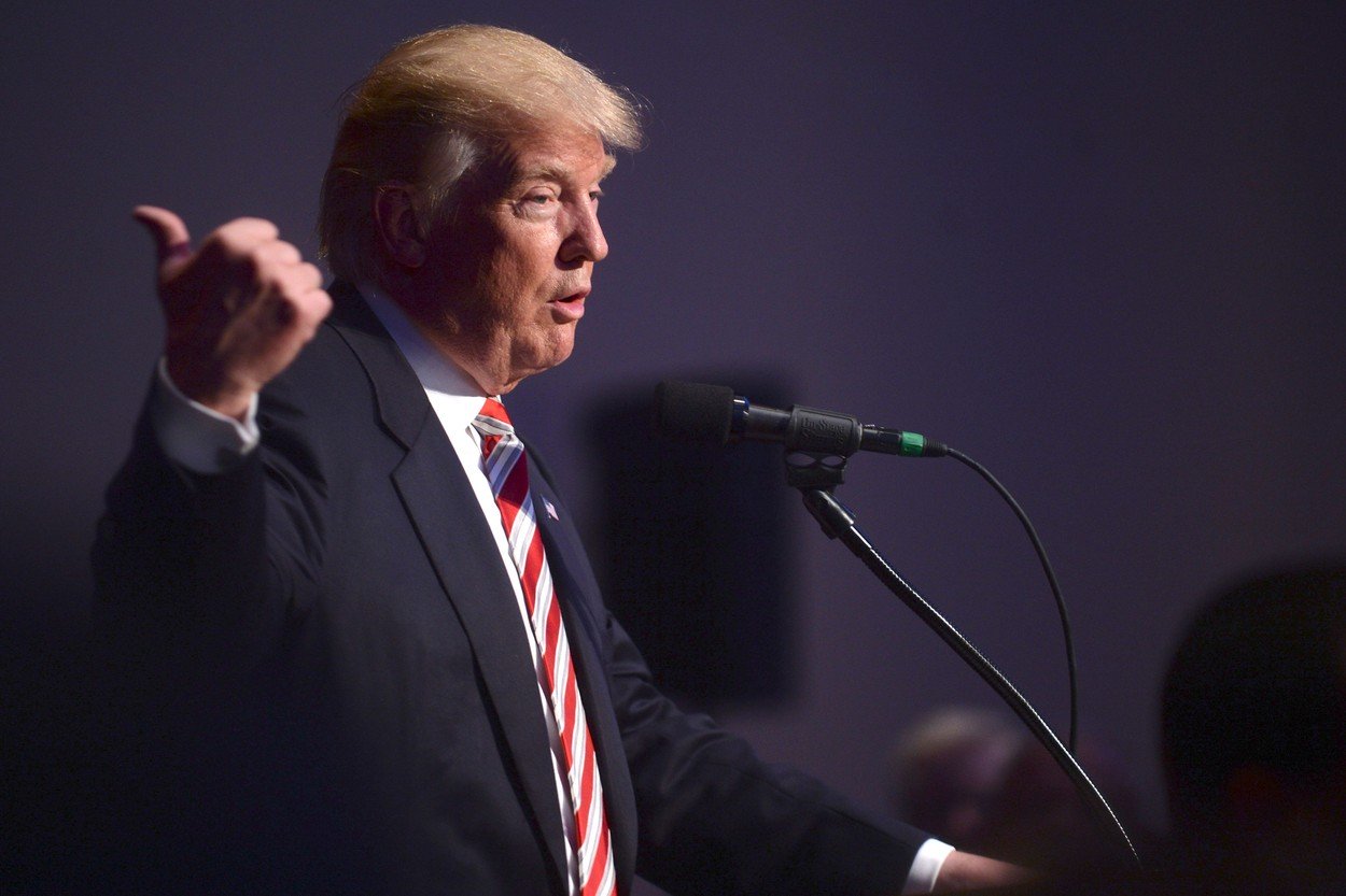 Ajunge Donald Trump într-un impas financiar?