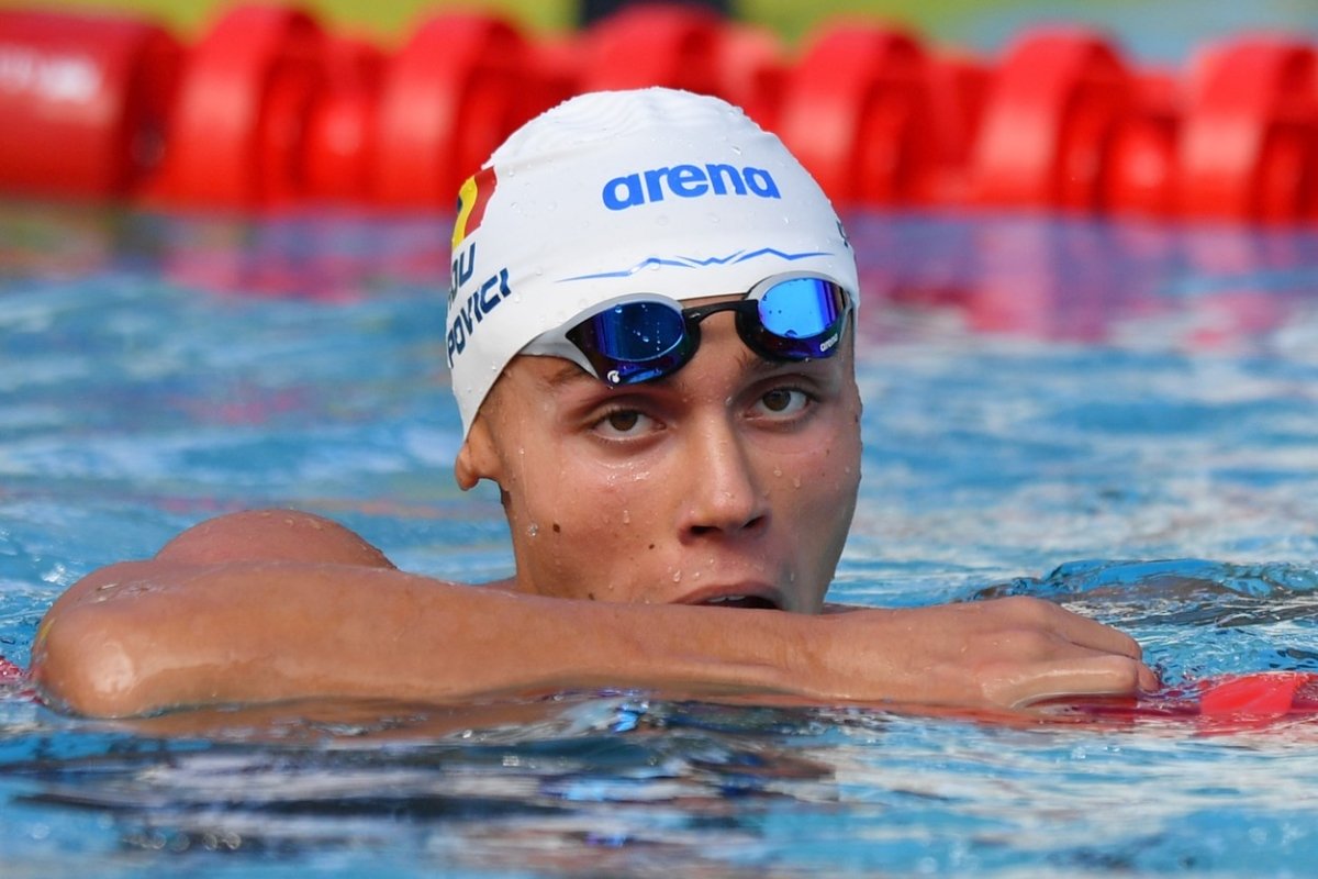 CM Natație Juniori: David Popovici, medalie de argint alături de ștafeta mixtă de 4X100 m liber a României – Ungaria, locul întâi