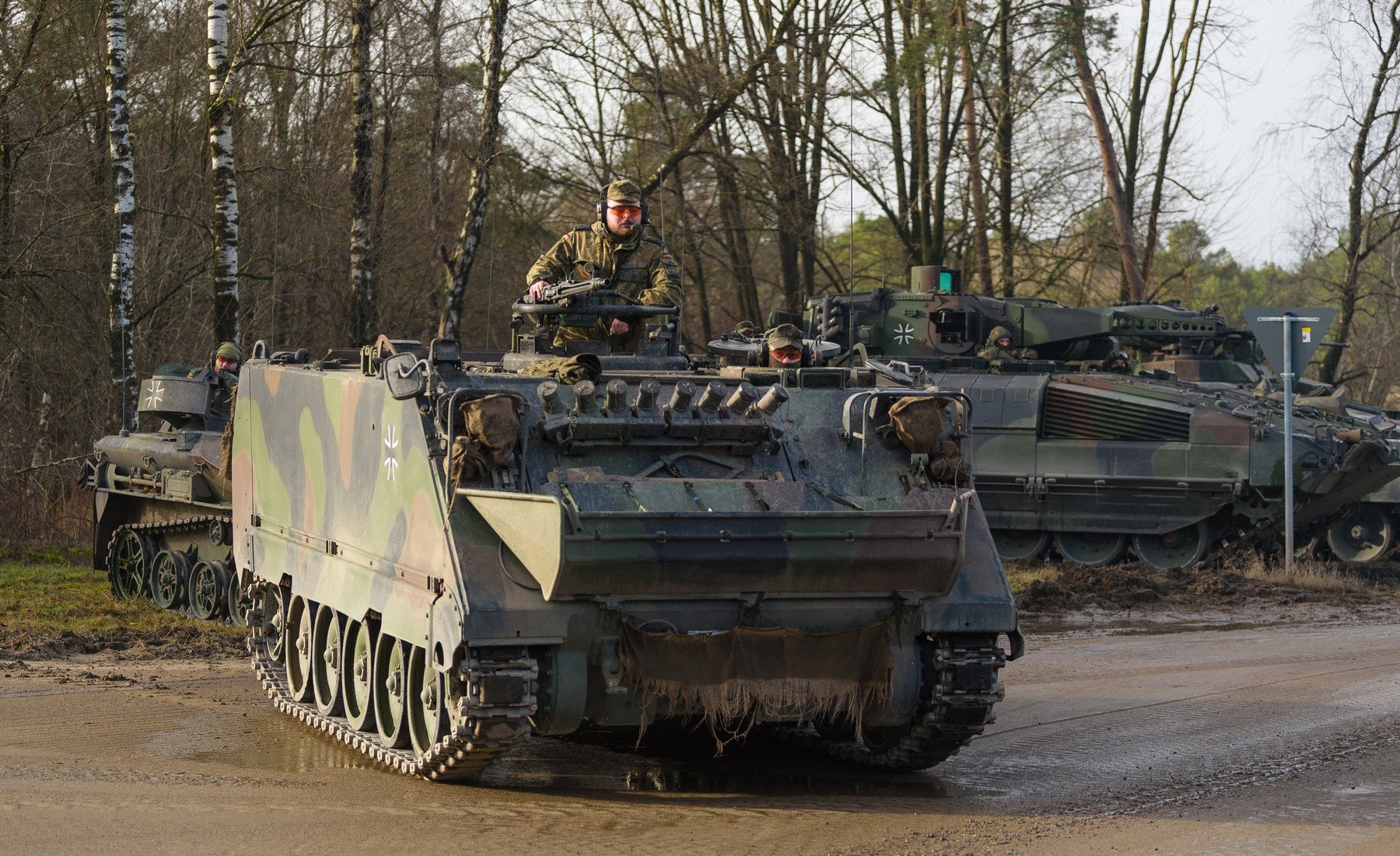 Lituania a livrat Ucrainei 50 de transportoare blindate M113