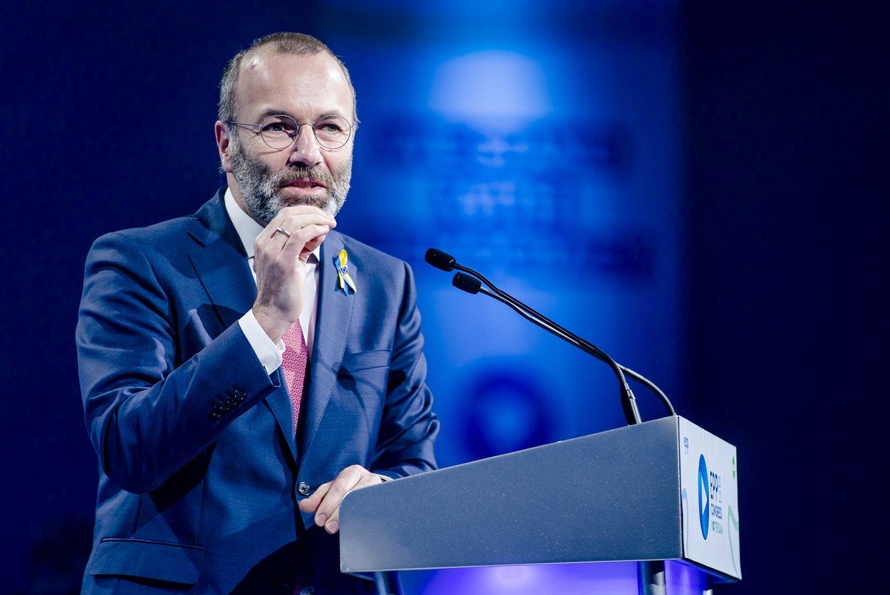Manfred Weber, deputat european de top, sub tirul criticilor pentru că l-a susţinut pe Berlusconi