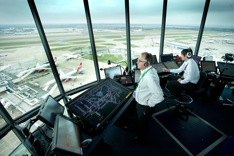 Marea Britanie: Coliziune minoră între avioanele Icelandair și Koreanair pe Heathrow