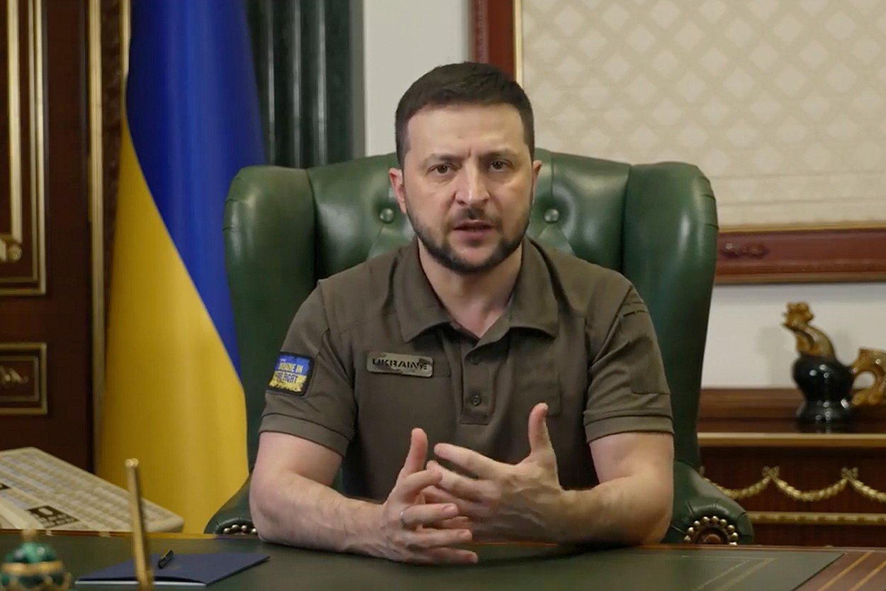 VIDEO ​Zelenski, despre ofensiva armatei ucrainene: 2.000 de km pătrați din teritoriul nostru au fost eliberaţi / Armata rusă demonstrează în aceste zile tot ce poate – îşi arată spatele