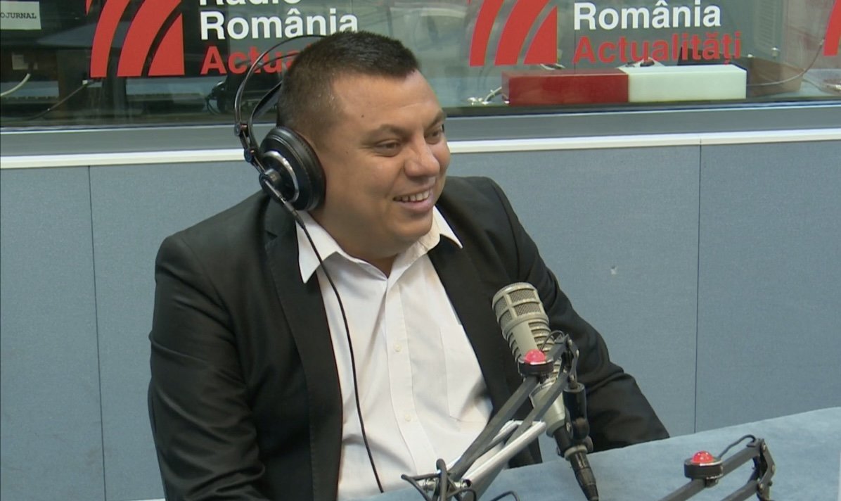 Ce metodă folosește un profesor Merito, pentru a-i stimula pe elevi: 12 e nota maximă, recompensată cu 10 în catalog plus două nopți la mare