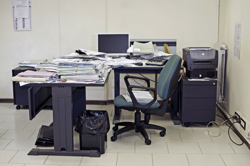 De ce n-ar fi trebuit mărite salariile în administrația publică. Ce spune Banca Mondială