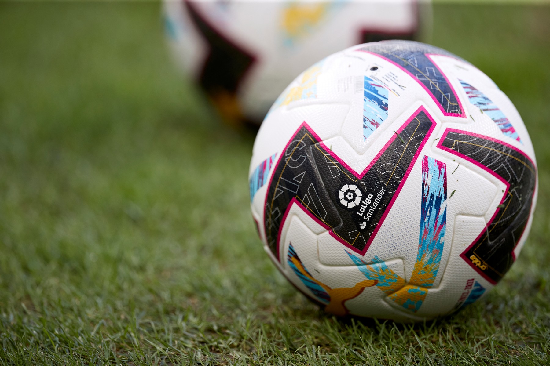 SuperLiga: FCSB vs FC Argeș – Becali comandă, Dică execută