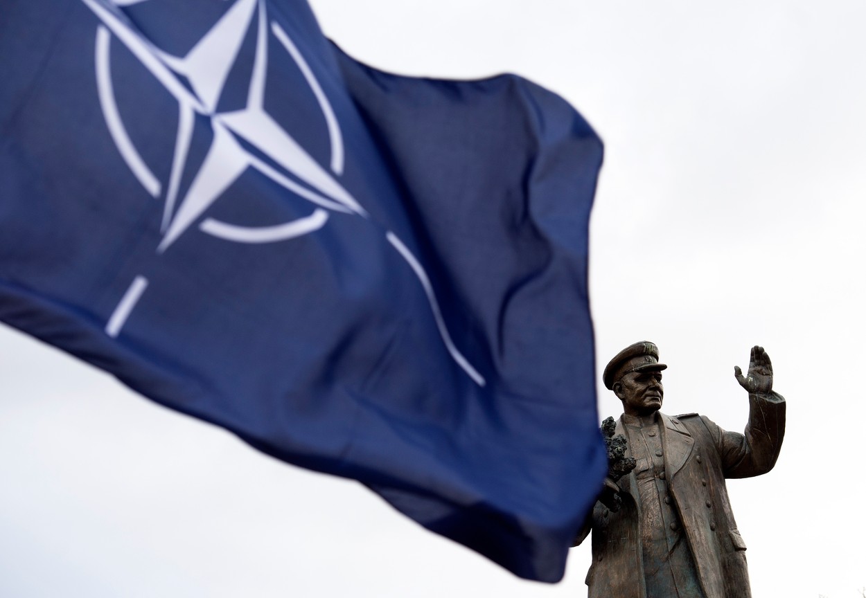 Un atac nuclear rusesc ar declanșa „aproape sigur” un „răspuns fizic” din partea aliaților, spune un înalt oficial NATO