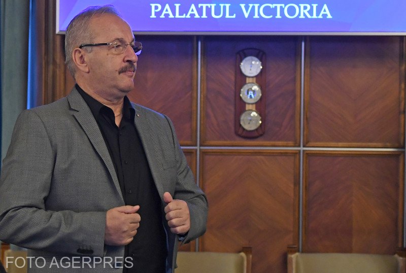 Va pleca sau nu Vasile Dîncu din Guvern? Ministrul Apărării discută la Guvern cu premierul Ciucă