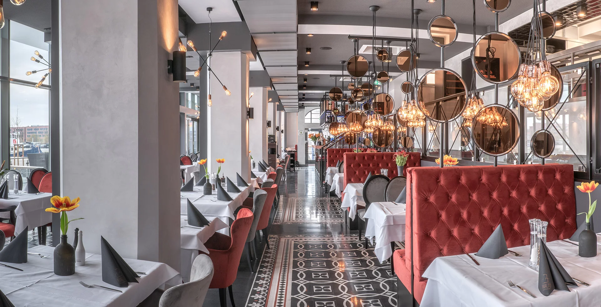 Cum sa iti faci o strategie de branding de succes? Sfaturi esentiale