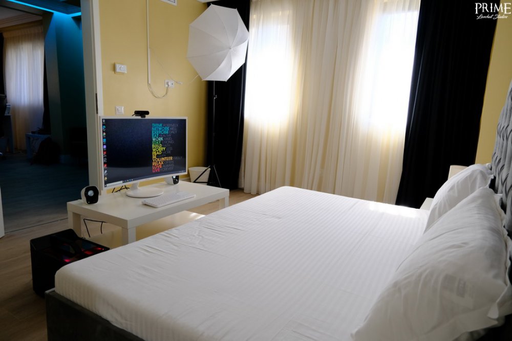 Schimbă-ți viața! Devio model de videochat alături de Prime Studios București. Iată detalii