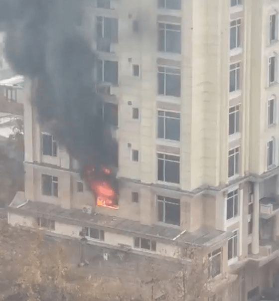 Explozie şi focuri de armă lângă un hotel din Afganistan locuit de afaceriști chinezi VIDEO