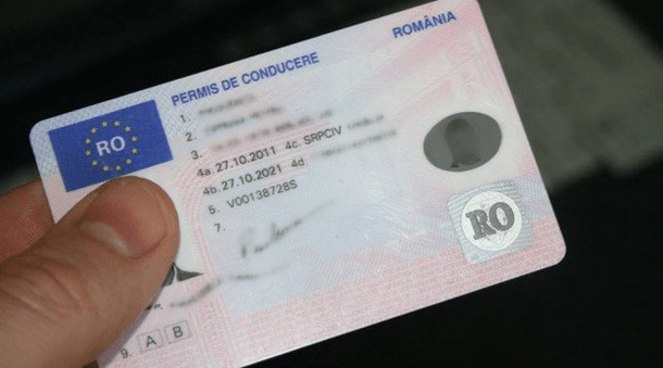 Scade vârsta pentru obținerea permiselor de conducerea pentru categoriile C, CE, D și DE