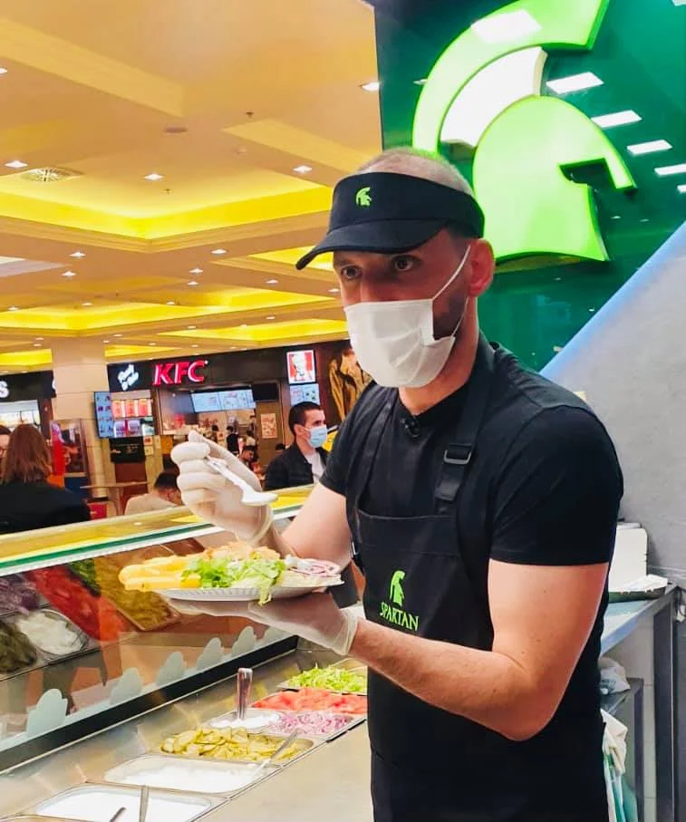 S-a închis restaurantul Spartan din Viena. Mandachi mai avea doar 9 angajați