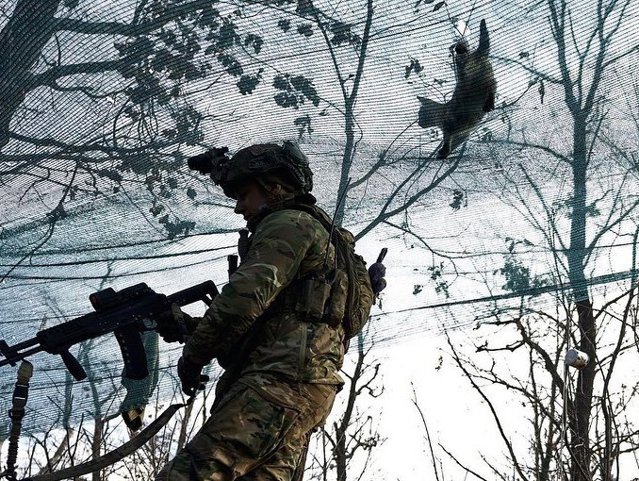 Rusia pregăteşte închiderea frontierei şi un nou ordin de mobilizare. Zece explozii au fost auzite în Kiev, o persoană a decedat