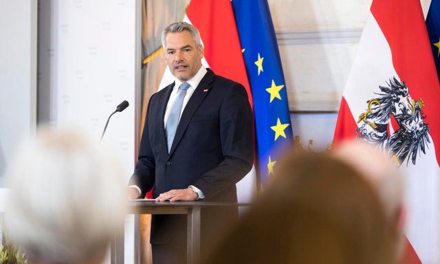 Nehammer este în contact cu România şi Bulgaria şi vrea garduri la frontierele externe ale UE