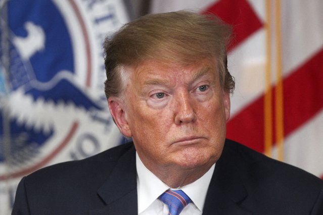 Trump denunţă publicarea documentelor fiscale şi acţiunile forţelor „radicale” de stânga din SUA