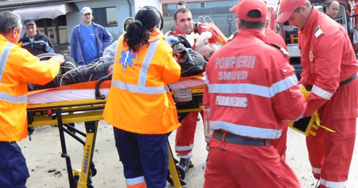 Copil de 13 ani, mort după ce părinţii l-au găsit inconştient Copil de 13 ani, mort după ce părinţii l-au găsit inconştient