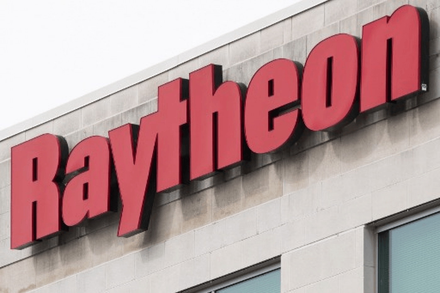 Pentagonul a atribuit lui Raytheon un contract de rachete antinava de 208 milioane de dolari pentru România