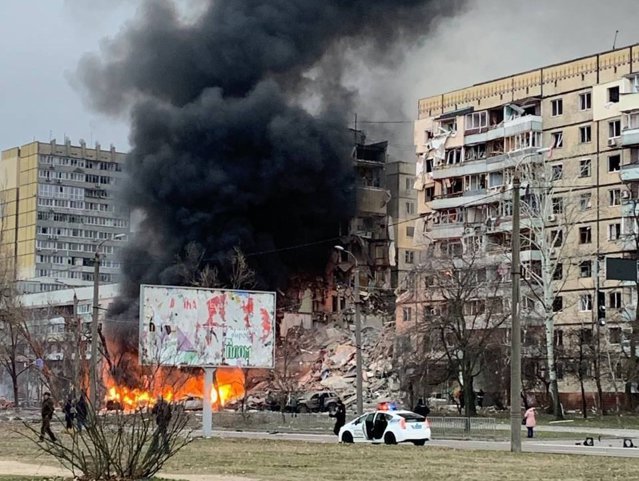 Cinci oameni au murit şi 27 au fost răniţi în urma atacului cu rachete asupra blocului din Dnipro