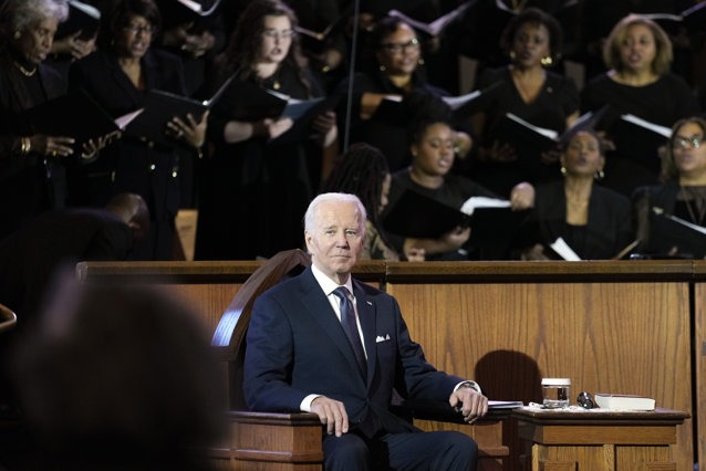 Un congresman democrat admite că documentele depistate la Biden ar putea fi risc de securitate