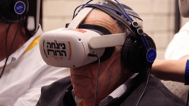 Un supravieţuitor de la Auschwitz-ul a retrăit Iadul folosind realitatea virtuală. Reacţiile sale sunt sfâşietoare