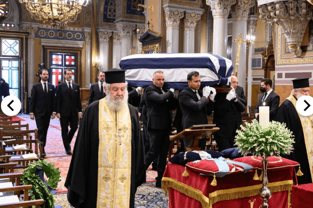 Nicolae al României s-a recules luni la catafalcul Regelui Constantin al II-lea al elenilor