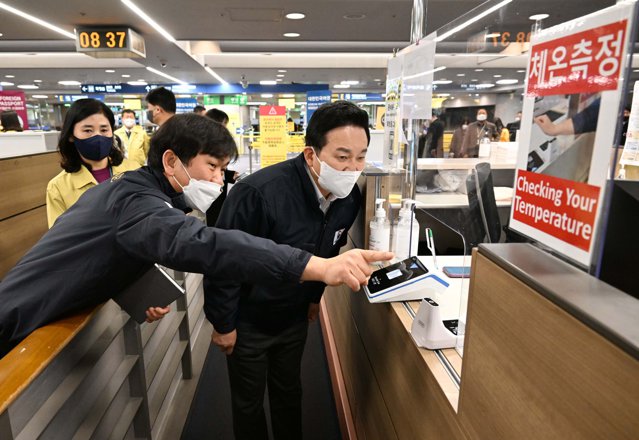 China şi-a redeschis graniţele turiştilor străini după trei ani de pandemie