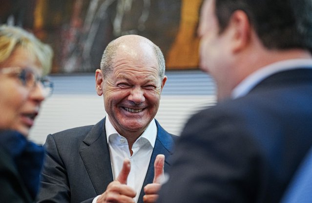 Scholz este convins că Germania va evita recesiunea şi vrea negocieri comerciale cu SUA şi China