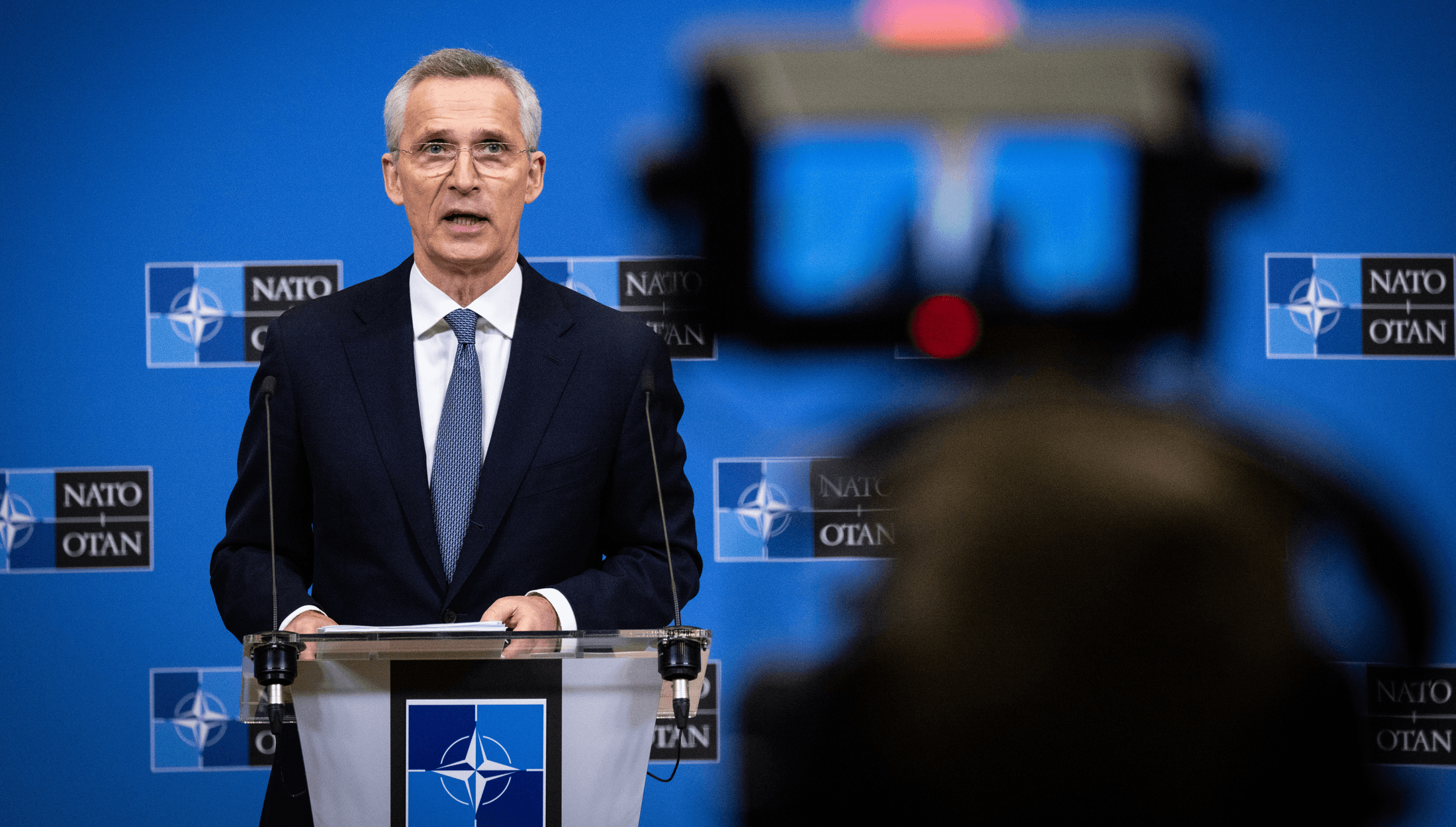 Stoltenberg: Forţele din România şi alte state protejează spaţiul folosit de aliaţii NATO pentru a susţine Ucraina VIDEO