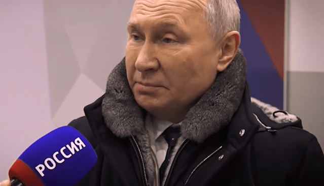 LIVE TEXT   Războiul din Ucraina, anul 1, ziua 3. Putin acuză Occidentul că vrea să distrugă Rusia/ Zelenski insistă să primească avioane F-16 / Nu sunt indicii că China va livra drone Rusiei / Armata ucraineană, fermă pe poziţii / Ruşii bombardează masiv localităţile aflate pe linia frontului pentru a putea avansa