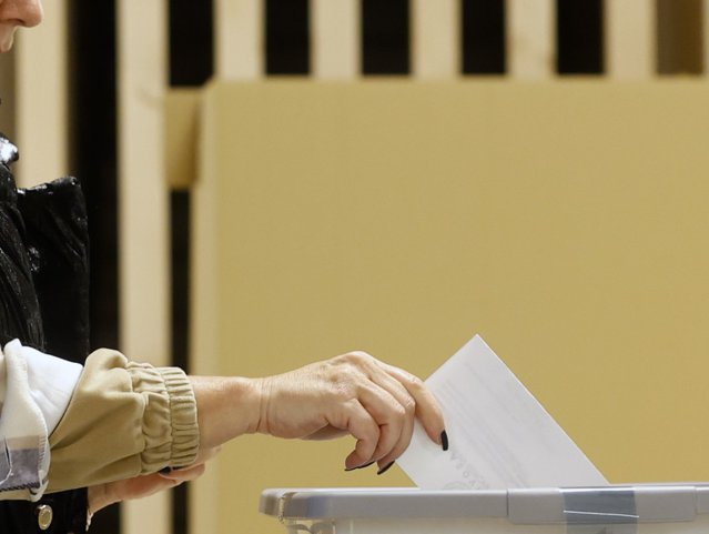 Un candidat la funcţia de primar, asasinat înainte de scrutin, a câştigat alegerile