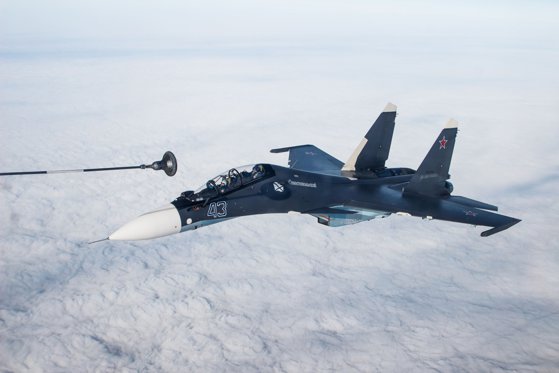 Imaginea articolului Bombardiere şi avioane de vânătoare ruseşti, interceptate în apropiere de Alaska
