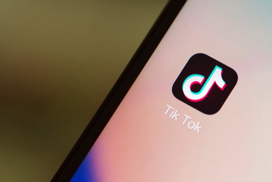 Imaginea articolului Canada interzice TikTok pe dispozitivele guvernamentale
