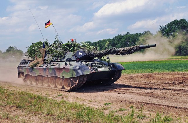 Germania confirmă aprobarea livrărilor de tancuri de luptă Leopard 1 către Ucraina