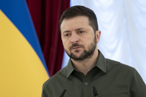 Imaginea articolului Zelensky îl demite pe comandantul forţelor comune din Ucraina