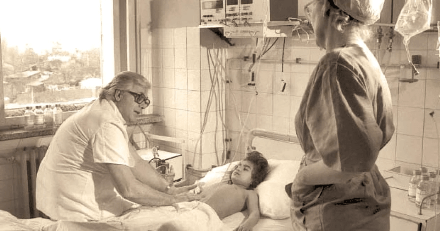 14 martie: Ziua în care s-a născut chirurgul care a salvat mii de copii: „Nu vile, să repari un copil înseamnă fericire“