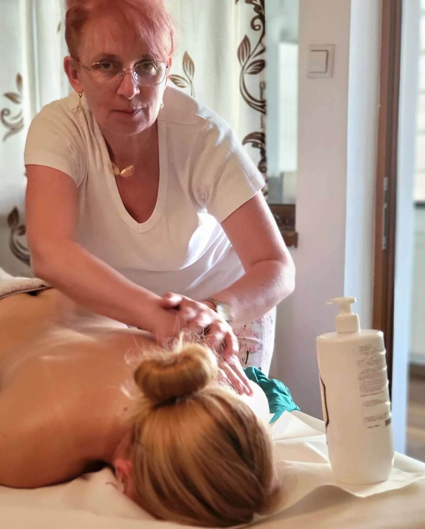 Învață corpul să se repare singur, prin terapia craniosacrală. Beneficiile pentru sănătate, explicate de un specialist