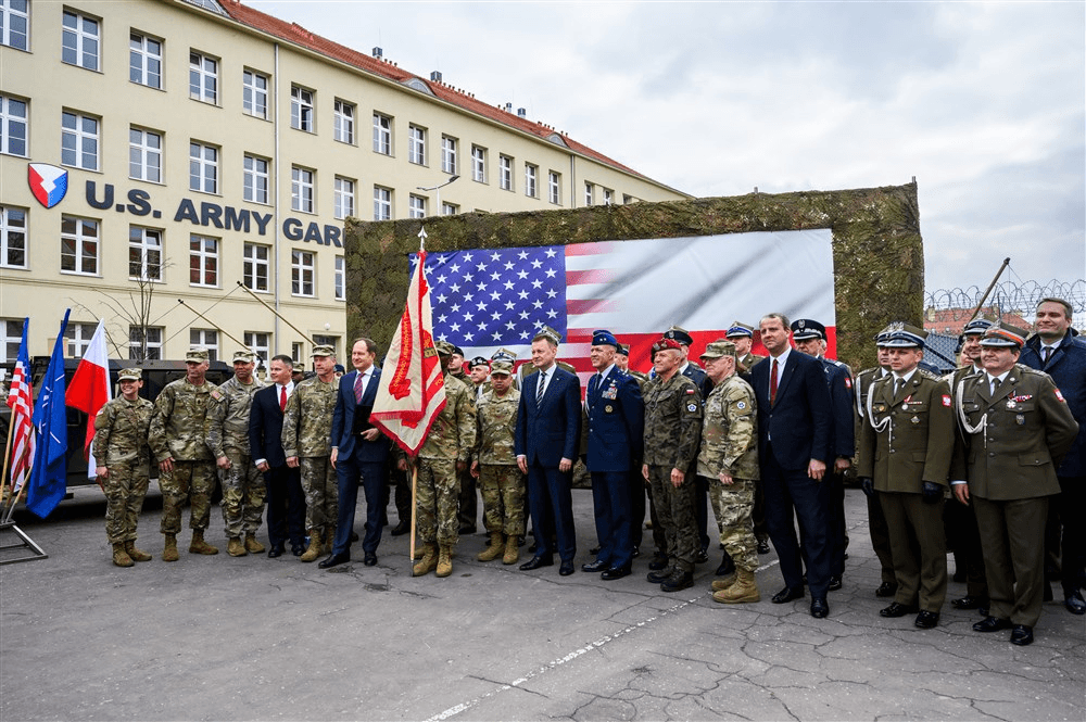 SUA și-au inaugurat prima garnizoană permanentă în Polonia: „Uniți în fața agresiunii ruse”