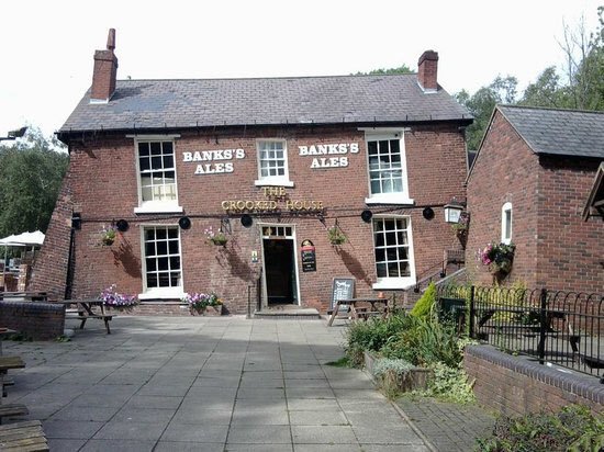 „Cel mai ciudat pub din Marea Britanie” a fost scos la vânzare