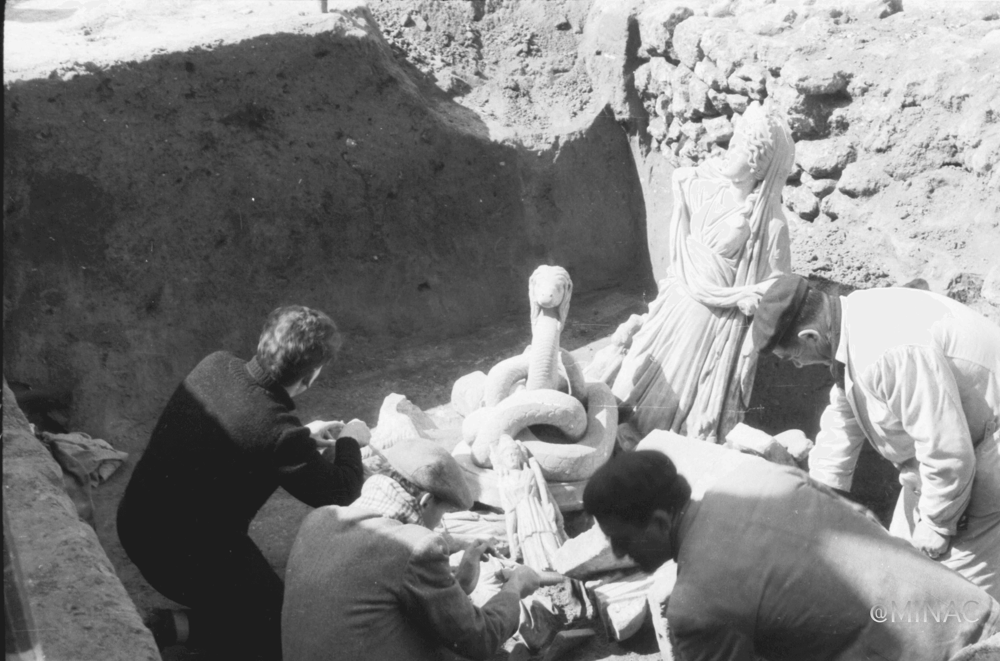 Comoara îngropată mii de ani sub vechiul Tomis: „Fortuna poartă pe cap o coroană murală, simbolizând zidurile acelui oraş“ FOTO