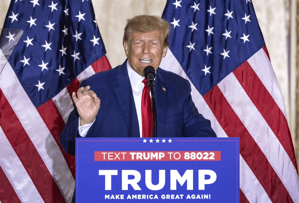 Trump cere în instanță să primească 500 de milioane de dolari de la fostul său avocat Cohen