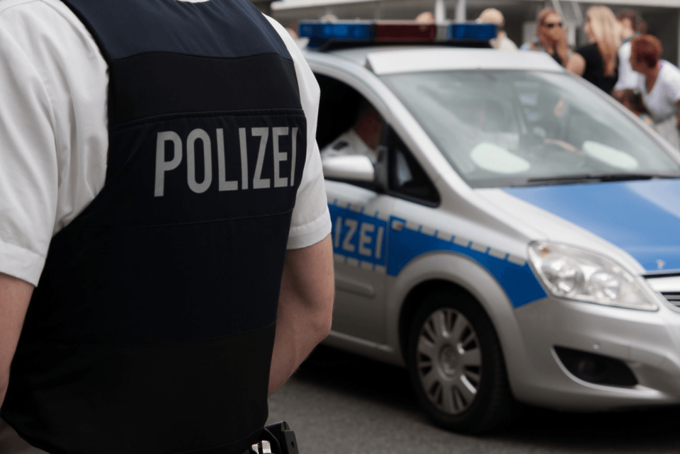 Ce „cadouri“ de Paște voiau să aducă doi români în țară, din Germania. Autoritățile au confiscat totul