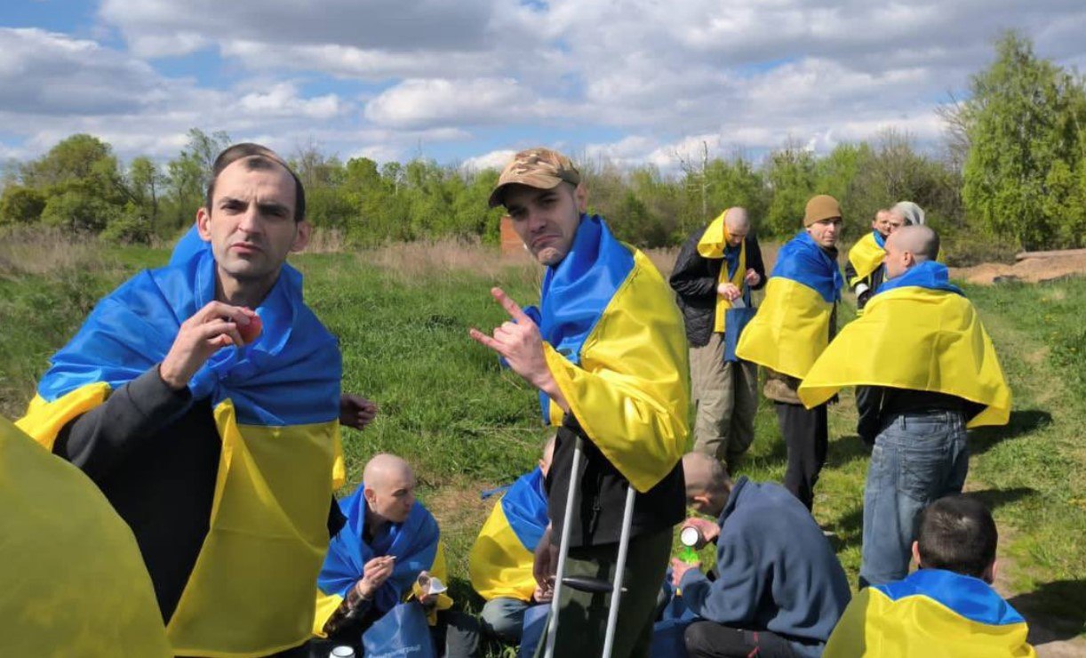 Schimb de prizonieri între Rusia și Ucraina: Peste 40 de apărători ai orașului Mariupol au fost eliberați