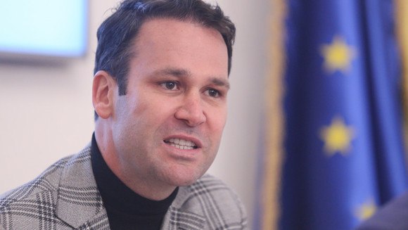Robert Negoiță a rămas fără permis. Primarul Sectorului 3, prins conducând pe contrasens