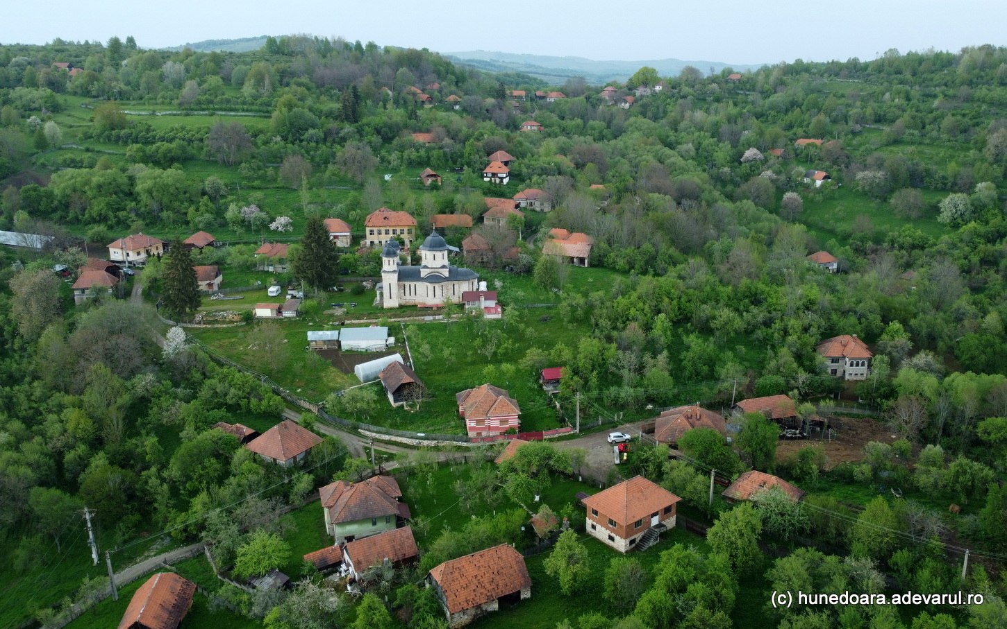 Cele mai frumoase sate din Ținutul Pădurenilor. Cum s-a schimbat viața românilor din munți VIDEO