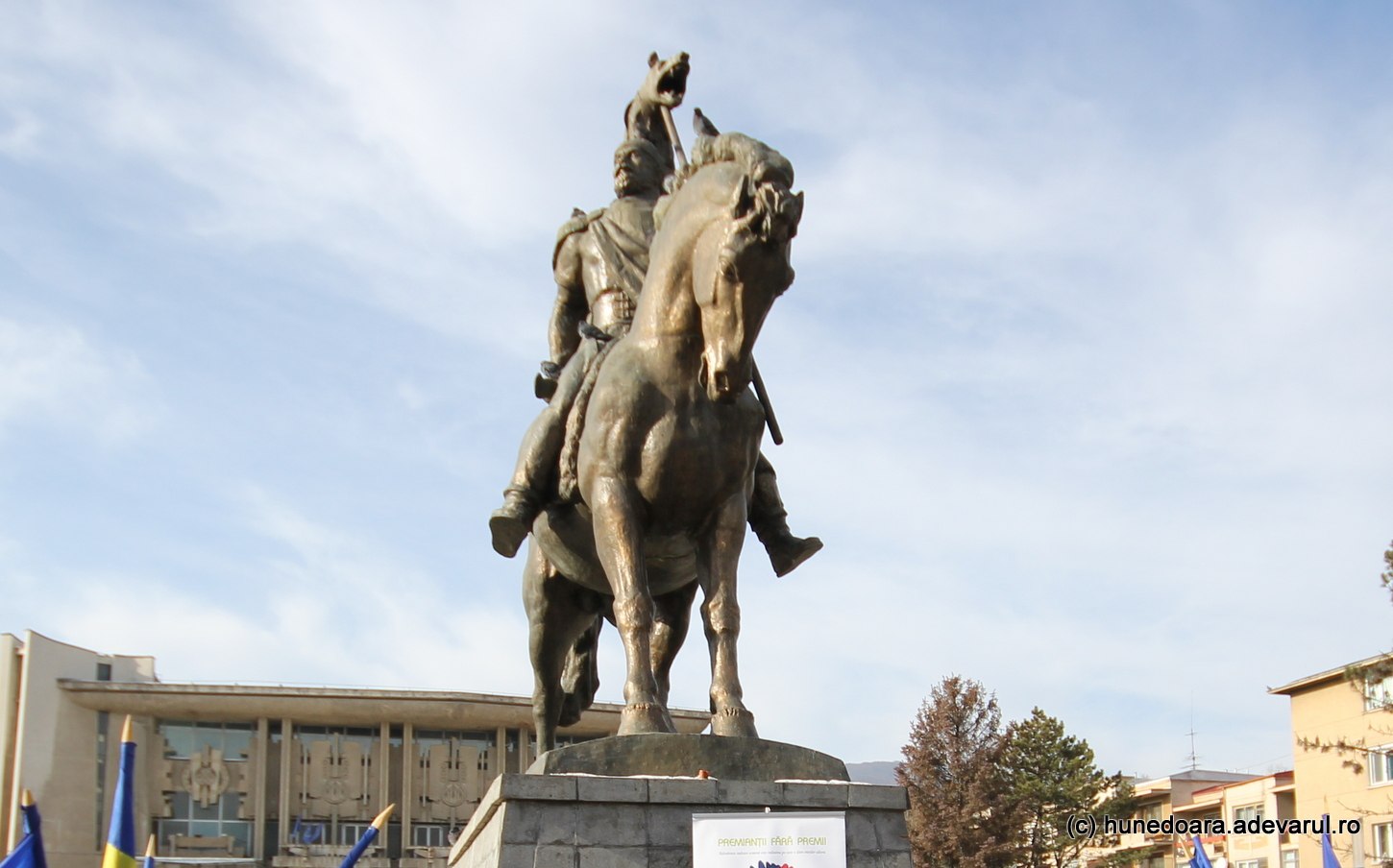 Elena Ceaușescu, oripilată de statuia lui Decebal. „Văzând ditamai armăsarul, a dat ordin să se rezolve”