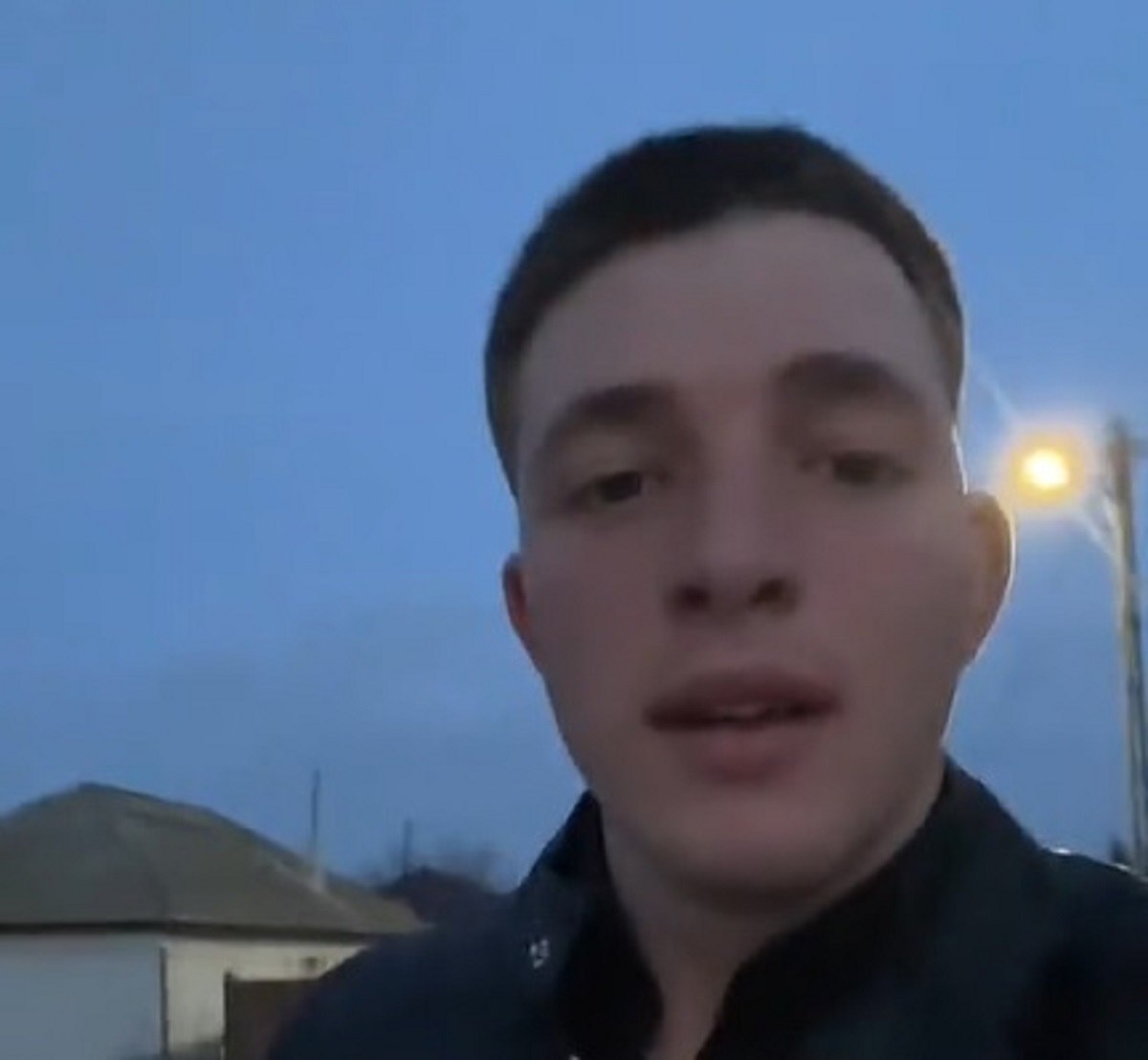 Povestea tristă din spatele zâmbetului pe care îl afișează Nadin, puștiul cioban care a încins TikTok-ul VIDEO