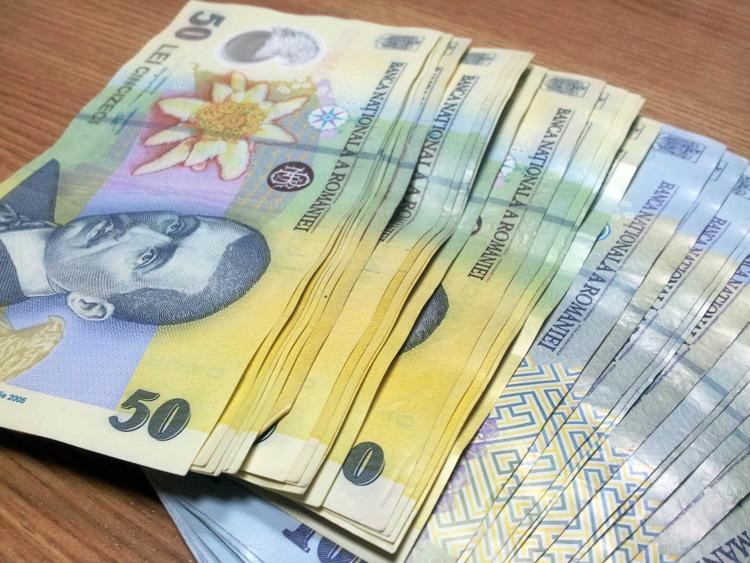 Accesează astăzi un credit urgent pe card